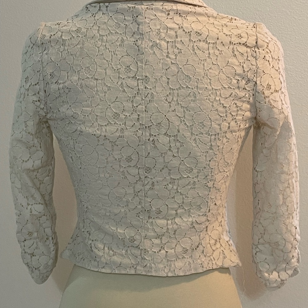 Candie's‎ Cream Lace Blazer - Picture 6 of 9